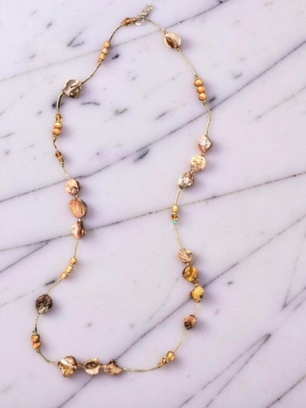 Mother of Pearl Shell and Freshwater Pearls Silver Clasp Necklace Brown OS